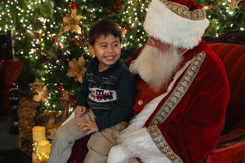 Santa Claus at Holly Hill Farm in Campbell River by Latitude 49 Photography