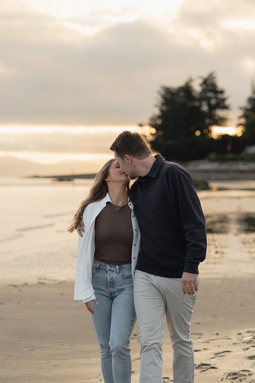 Engagement session at Kye Bay in Comox by Latitude 49 photography