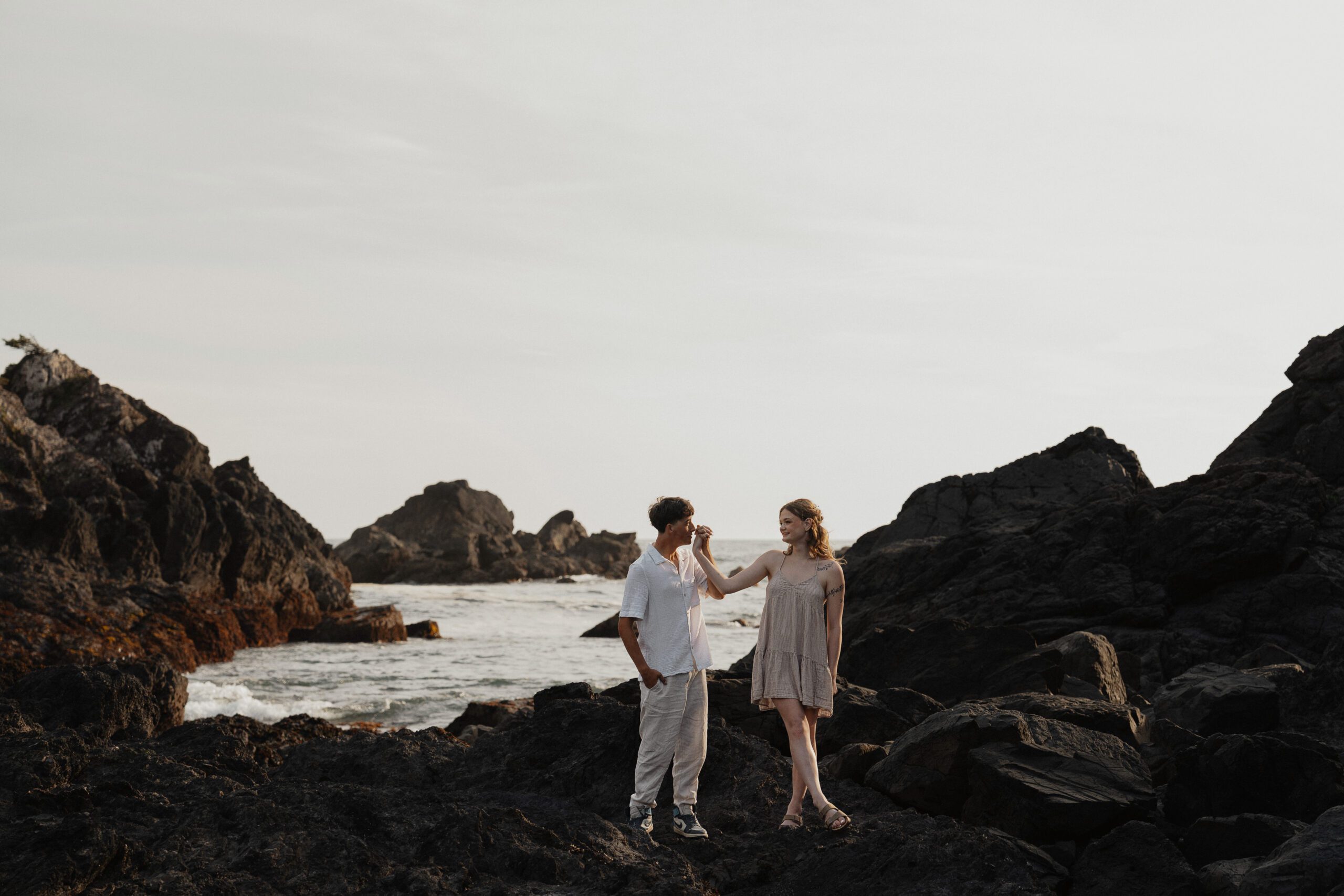 Couples session in Ucluelet near the Black Rock Resort by Latitude 49 Photography